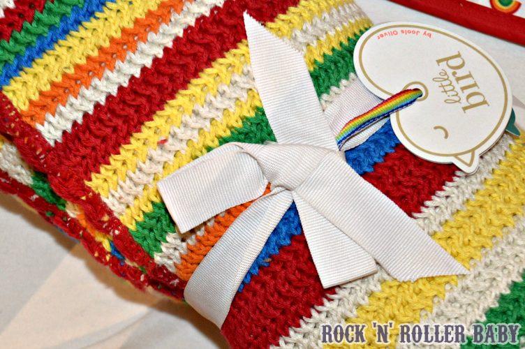 Then there's the bedroom plunder... I WANT it ALL! Especially this crochet style blanket (GORGEOUS)!