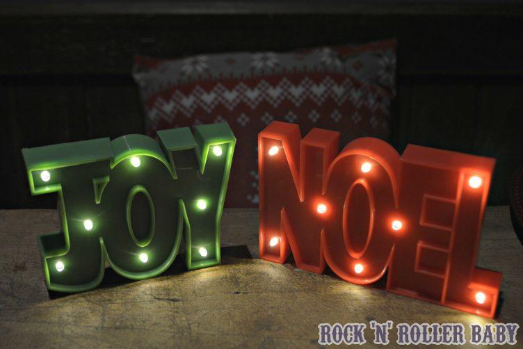 Have to say, although I love everything, the Joy and Noel light up signs are my favourite! They take 2 x AAA batteries each but don't forget, you can get massive packs of batteries in Poundland for just £1! In fact, who doesn't need batteries on christmas day so make sure you stock up!